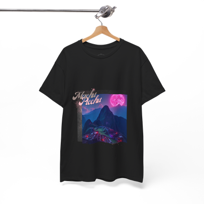 Camiseta unisex Perú - Machu Picchu futurista - Almas sin fronteras